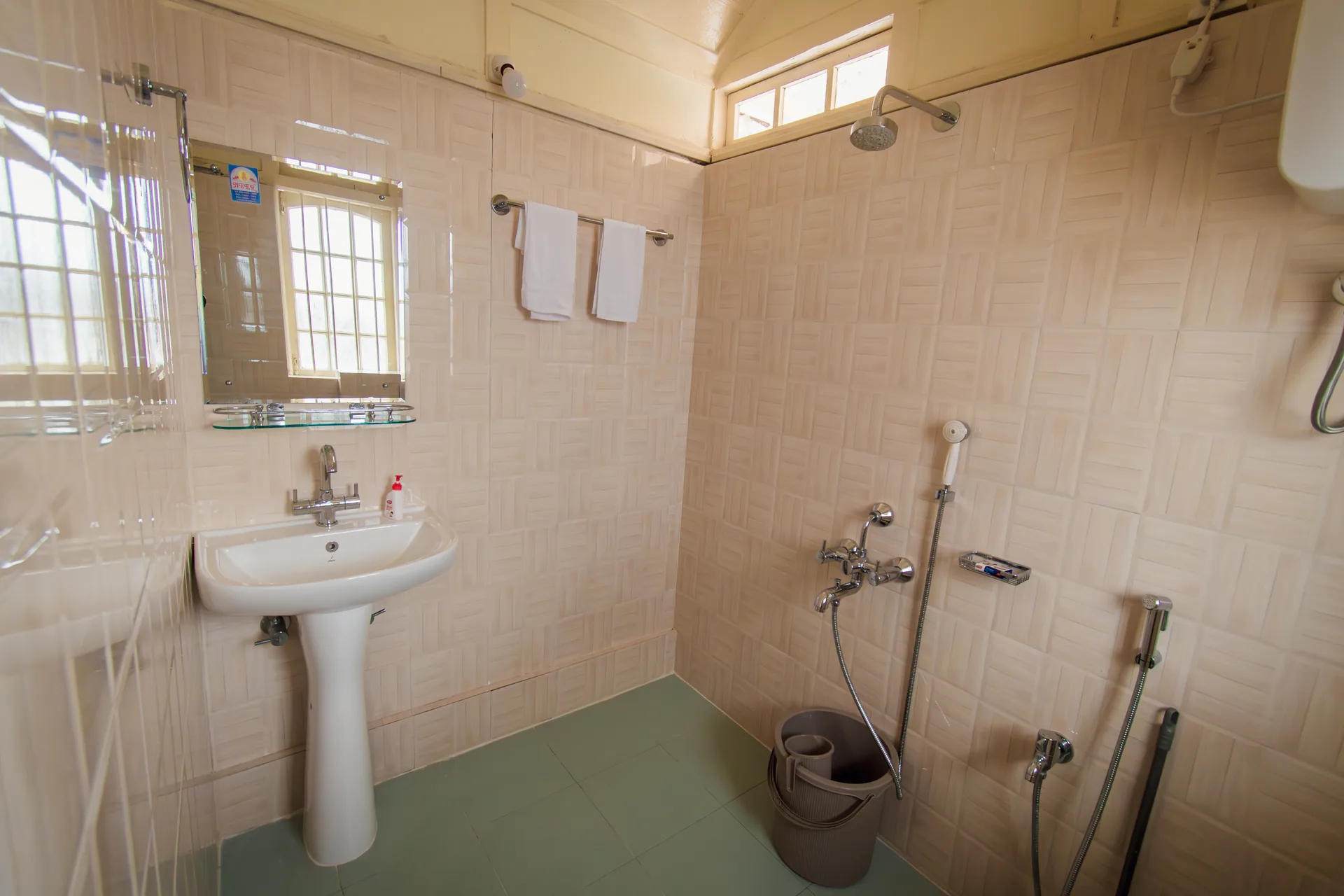 A wide view of Hometown Glory’s private bathroom.