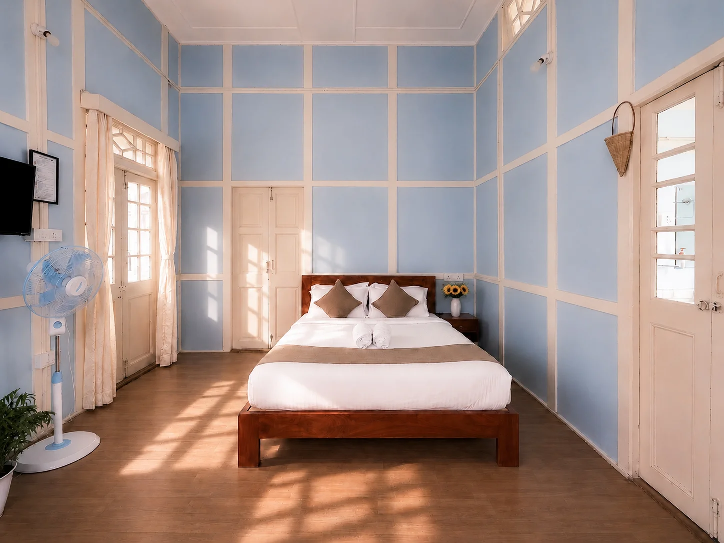 A front view of Wild Blue’s blue-panelled room.