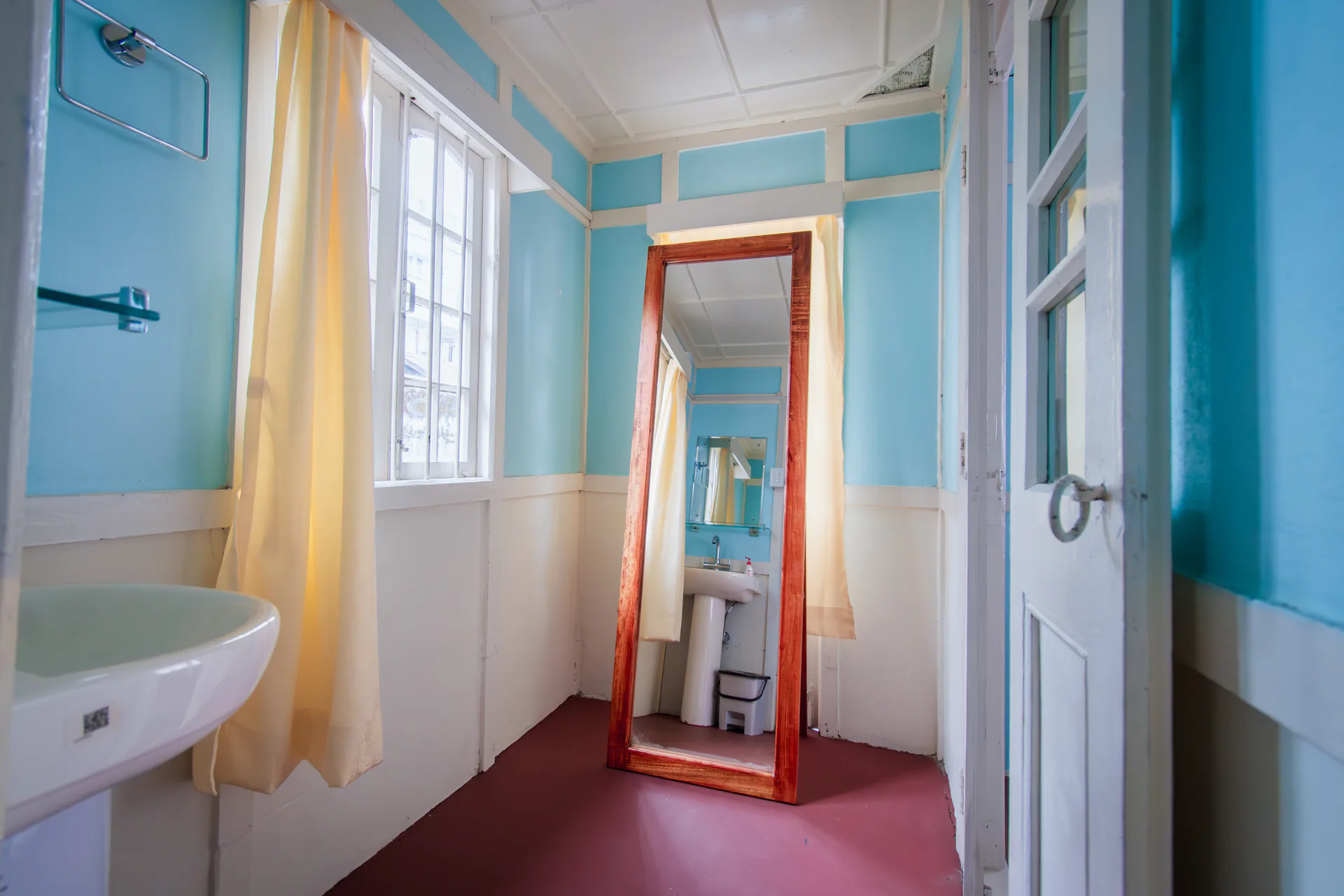 The dressing area inside Wild Blue.